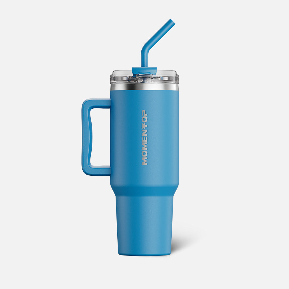 VASO DEPORTIVO CON ASA LATERAL DE 40oz MOMENTOP™ | OCÉANO AZUL